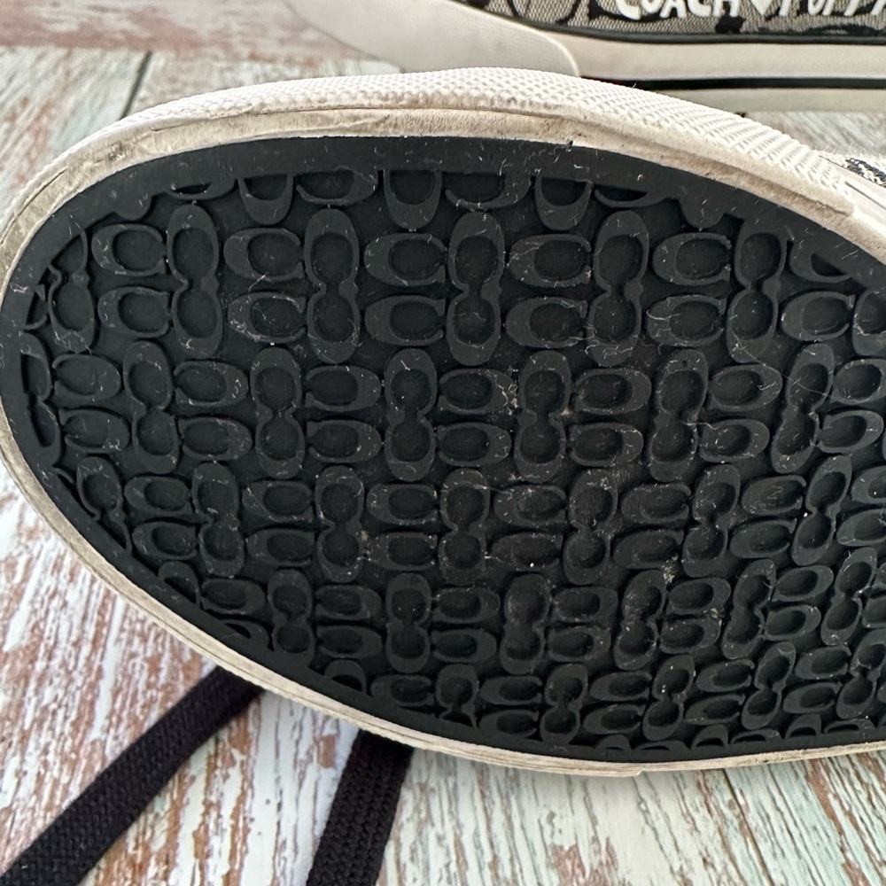 🔹Coach Women’s Black Printed Sneakers - Size 6B🔸 - Picture 4 of 16